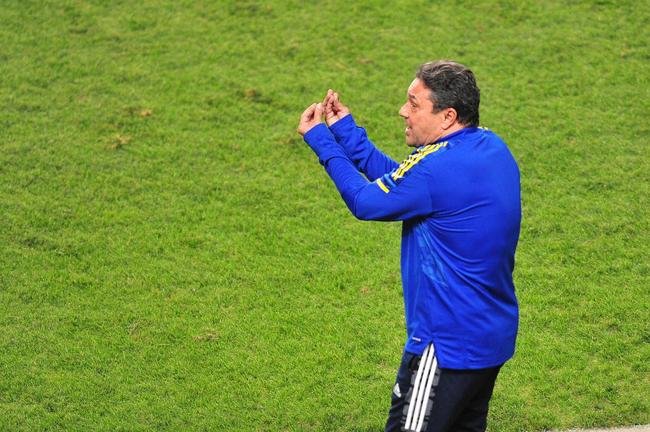 Fotos do duelo entre Cruzeiro e Vitria, no Independncia, em Belo Horizonte, pela 17 rodada da Srie B do Campeonato Brasileiro