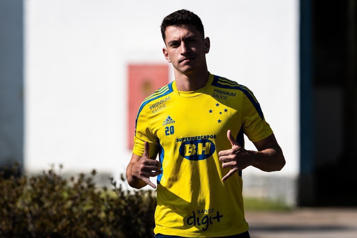 #18 Marco Antnio, meia, 20 anos - 1,05 milho de euros