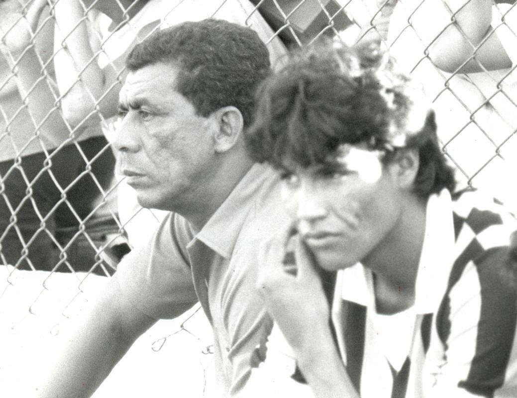 29/05/1988 - Jair Bala em passagem como tcnico do Amrica