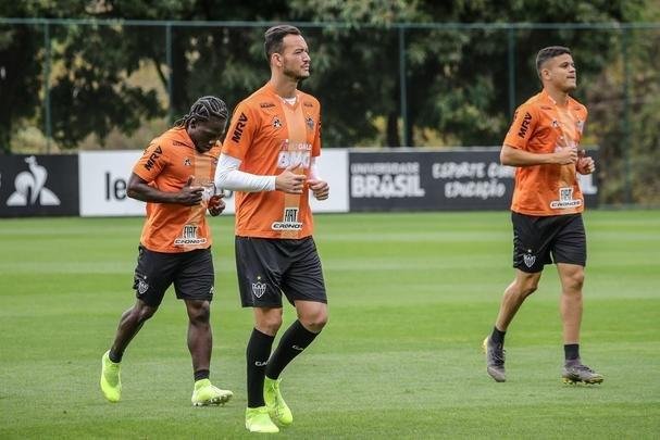 Fotos do treino do Atltico neste sbado, na Cidade do Galo. O tcnico Rodrigo Santana deve escalar o time com Wilson; Patric, Igor Rabello, Rver e Fbio Santos; Jair e Elias; Char, Vincius e Cazares; Ricardo Oliveira