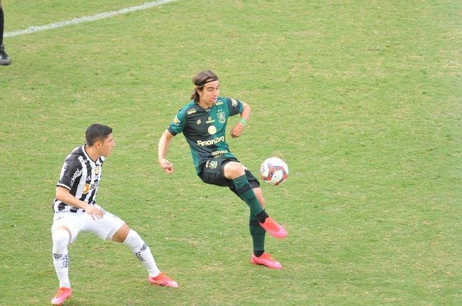 Fotos do jogo de ida da final do Campeonato Mineiro, entre Amrica e Atltico, no Independncia, em Belo Horizonte
