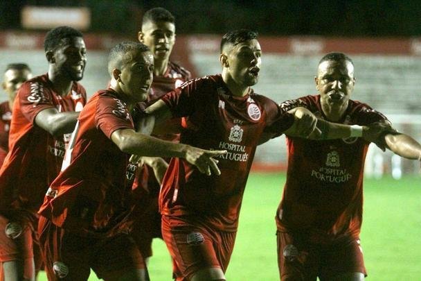 Com casa cheia, Timbu fez a antepenúltima rodada da primeira fase da Série C dentro dos Aflitos