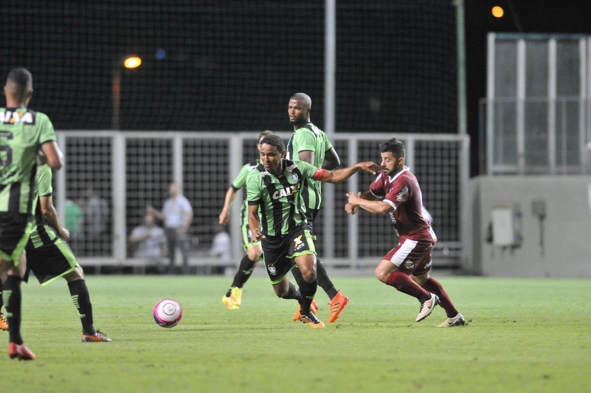 Amrica e Patrocinense se enfrentaram, no Independncia, pela primeira rodada do Campeonato Mineiro