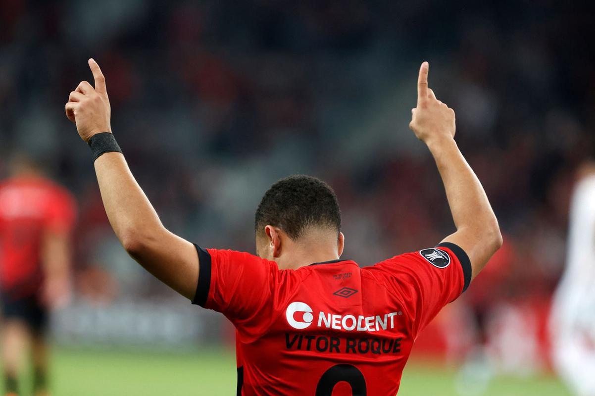 O Atltico visitou, na noite desta tera-feira (18/4), o Athletico-PR na Arena da Baixada, em Curitiba. A partida foi vlida pela 2 rodada do Grupo G da Copa Libertadores de 2023.