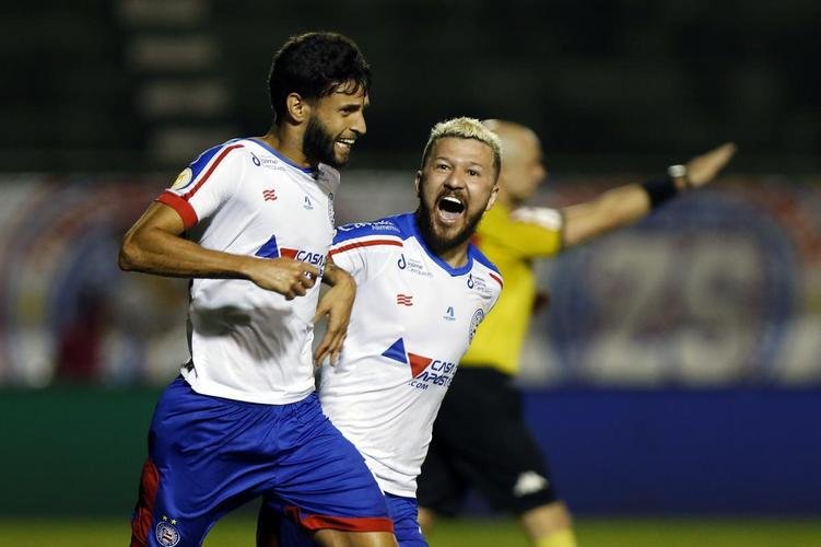 Bahia e Atlético se enfrentaram nesta quarta-feira (4), em Feira de Santana, em jogo de volta das oitavas de final da Copa do Brasil