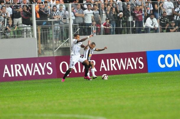 Fotos do primeiro tempo do duelo entre Atltico e Botafogo, no Independncia, pela Sul-Americana