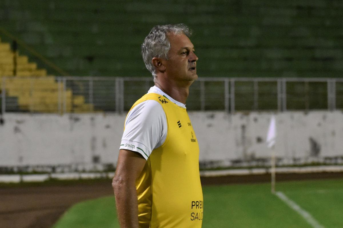 Fotos do jogo entre Pouso Alegre e América no Estádio Melão, em Varginha, pela terceira rodada do Campeonato Mineiro