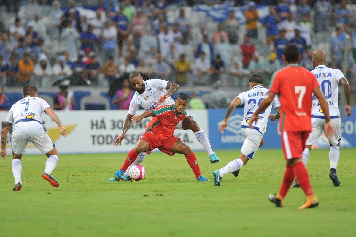 Cruzeiro vence Boa Esporte e segue invicto e lder do Campeonato Mineiro 