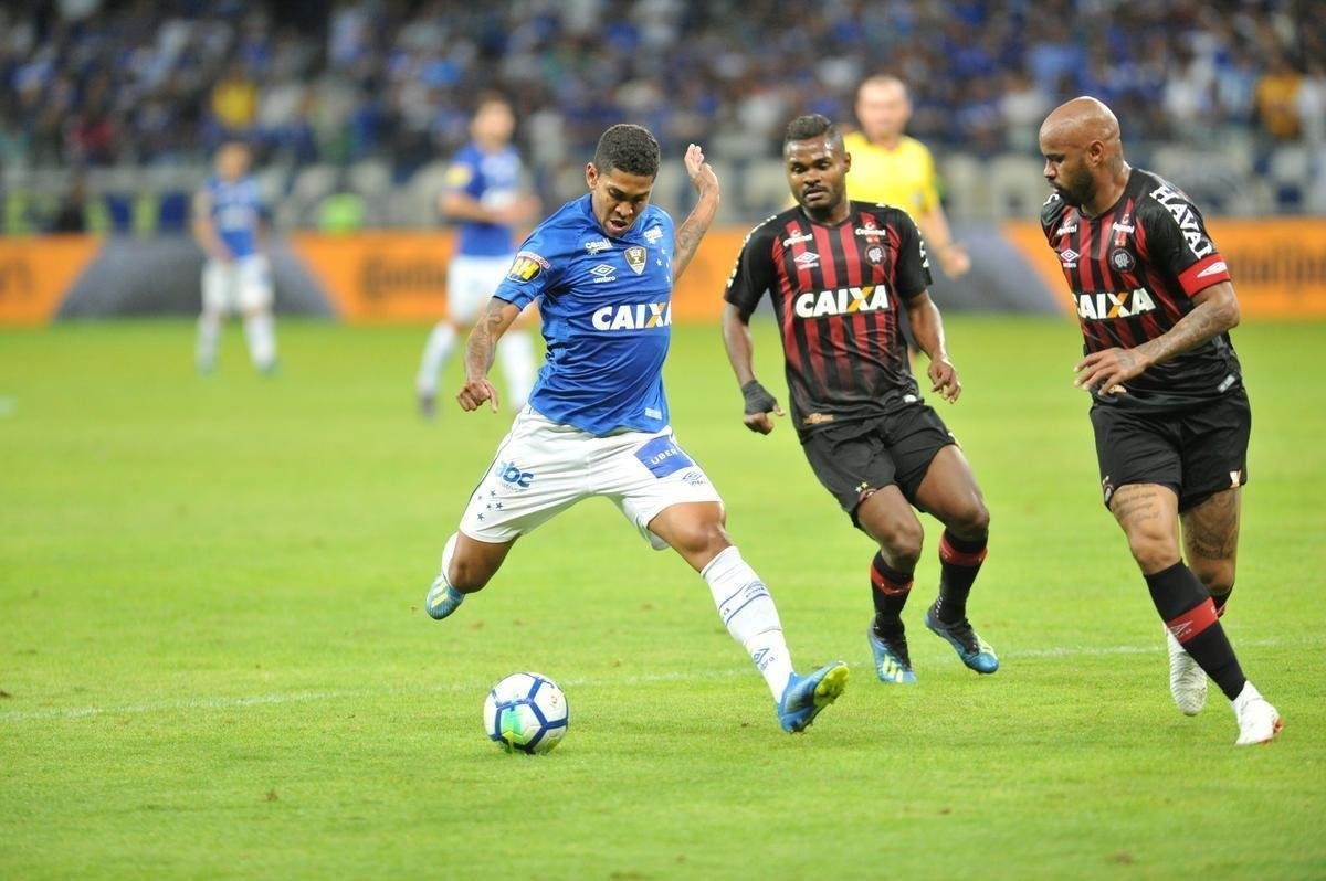Cruzeiro conseguiu marcar no segundo tempo, com Arrascaeta, mas sofreu empate no fim com Bergson