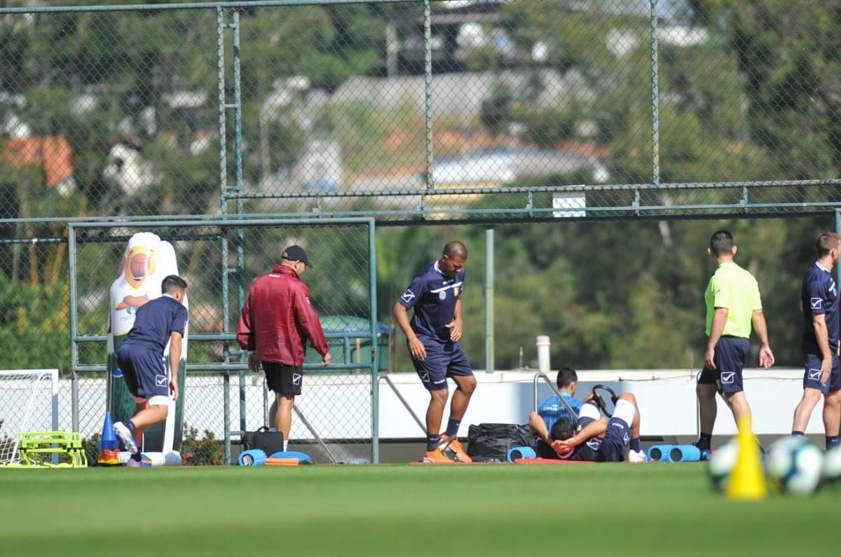 Imagens do treino da Venezuela em Belo Horizonte