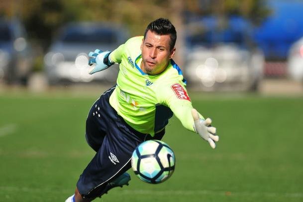 Imagens do treino do Cruzeiro desta quinta-feira, na Toca da Raposa II (Alexandre Guzanshe/EM D.A Press)