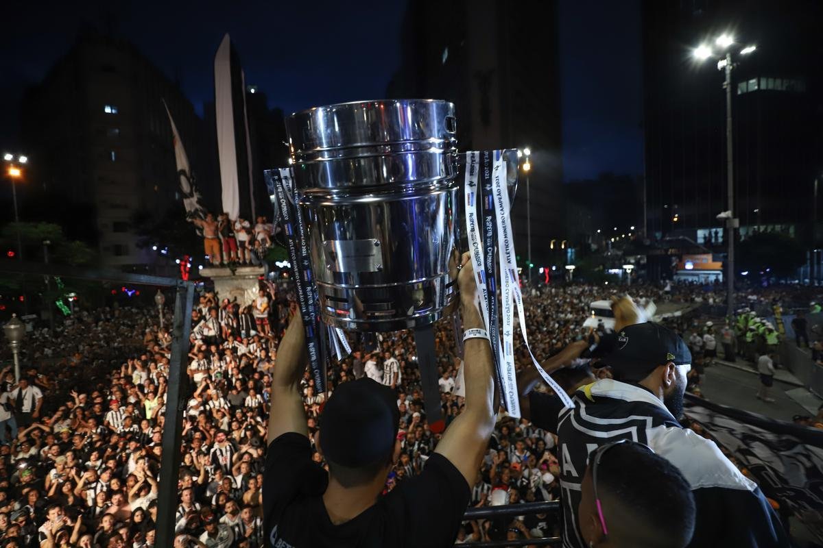 Bastidores da festa do Atltico em comemorao ao ttulo brasileiro