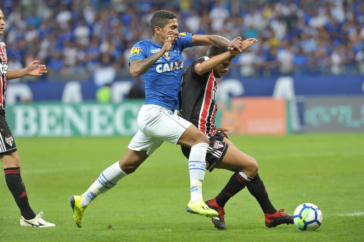 Fotos do jogo entre Cruzeiro e So Paulo