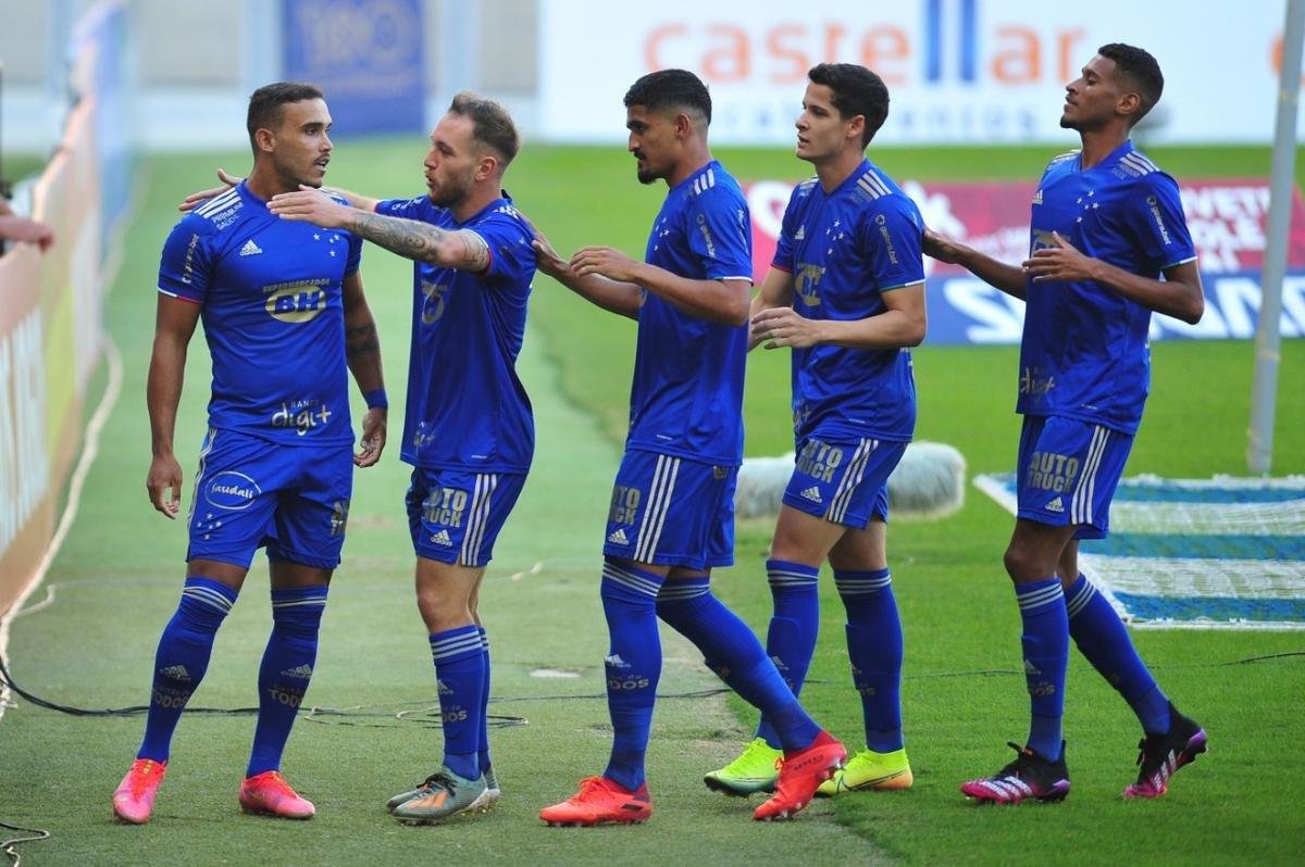 Cruzeiro x Patrocinense: veja fotos da partida pelo Mineiro