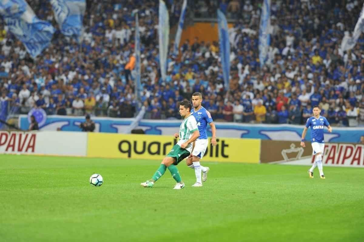 Imagens do jogo entre Cruzeiro e Palmeiras, pelas quartas de final da Copa do Brasil, no Mineiro