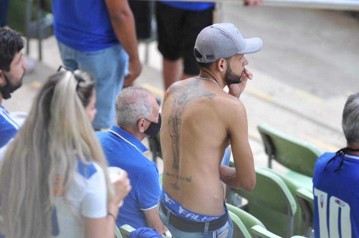 Imagens de Cruzeiro x CSA, no estdio Independncia, em Belo Horizonte, pela 2 rodada da Srie B