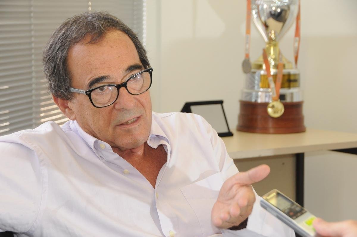 Veja fotos da trajetria de Bebeto de Freitas no Atltico e no Botafogo