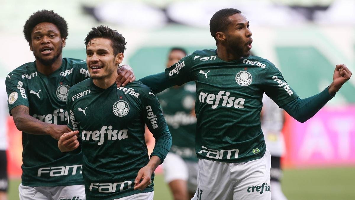 Fotos do duelo entre Palmeiras e Atlético, no Allianz Parque, em São Paulo, pela 19ª rodada do Campeonato Brasileiro