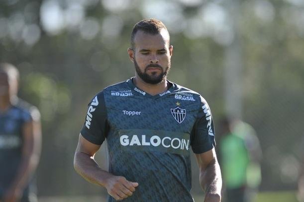 Veja fotos do treino do Atltico