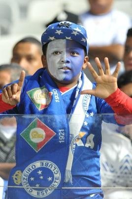 Torcida do Cruzeiro no duelo desta tera, no Mineiro, contra o Racing, pela Libertadores