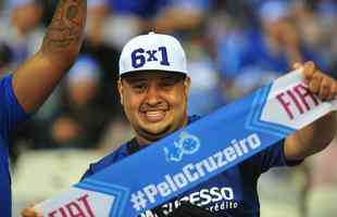 Torcida do Cruzeiro foi ao Mineiro com esperana, mas viu outra pssima atuao do time, nova derrota e saiu revoltada