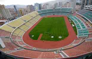 Hernando Siles - estádio onde jogam Bolívar-BOL, The Strongest-BOL e Always Ready-BOL