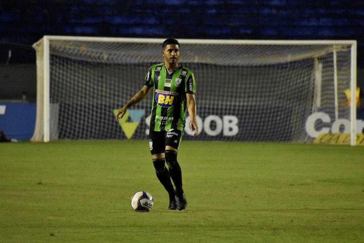 Amrica vence Londrina fora de casa e mantm sonho do acesso 