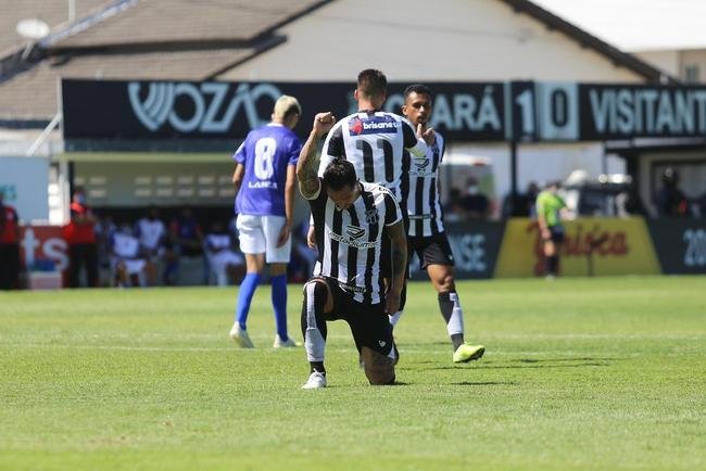 #10 - Cear - R$ 26,88 milhes. Diviso: R$ 15,5 mi no Brasileiro e R$ 11,38 mi na Copa do Brasil