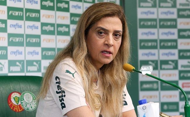 Altas cifras freiam busca do do Palmeiras por camisa 9 no mercado