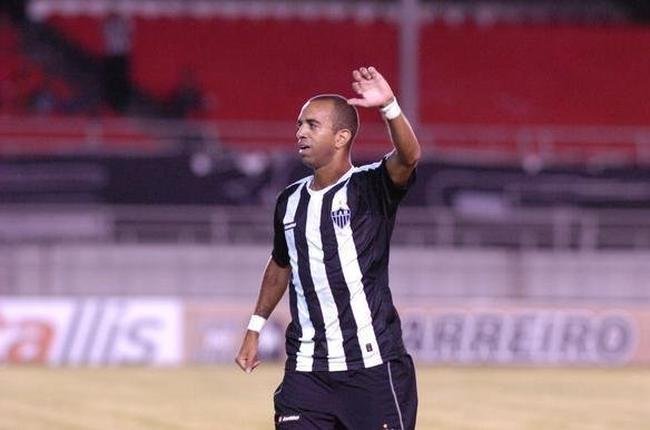 2009 e novamente em 2013 - Diego Tardelli