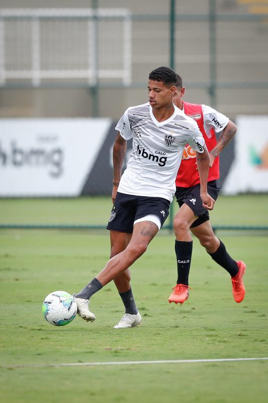 Atlético se prepara para enfrentar o Internacional