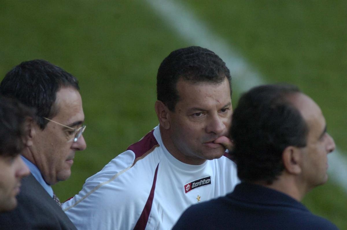 Veja fotos da trajetria de Bebeto de Freitas no Atltico e no Botafogo