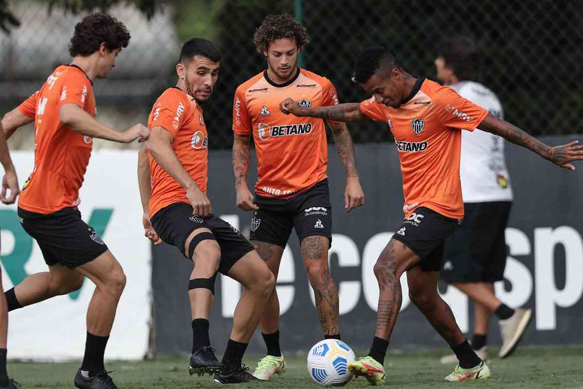 Atltico fecha preparao para enfrentar o Juventude; veja fotos