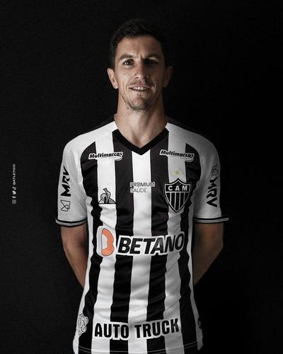 Nacho Fernández, meia (Atlético)
