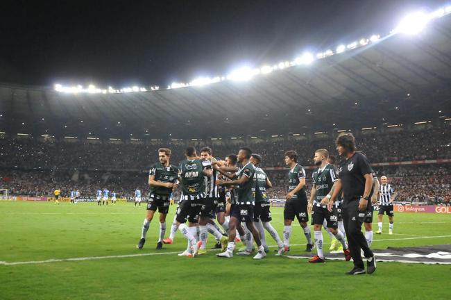 Torcida do Atltico lotou o Mineiro no jogo contra o Grmio e bateu recorde de pblico no Campeonato Brasileiro