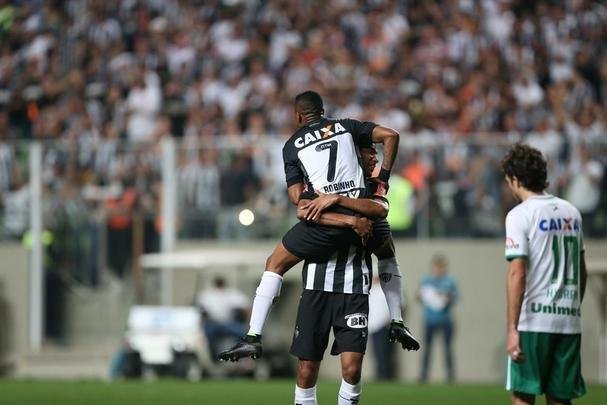 Lance de Atltico x Chapecoense, jogo vlido pelo Campeonato Brasileiro