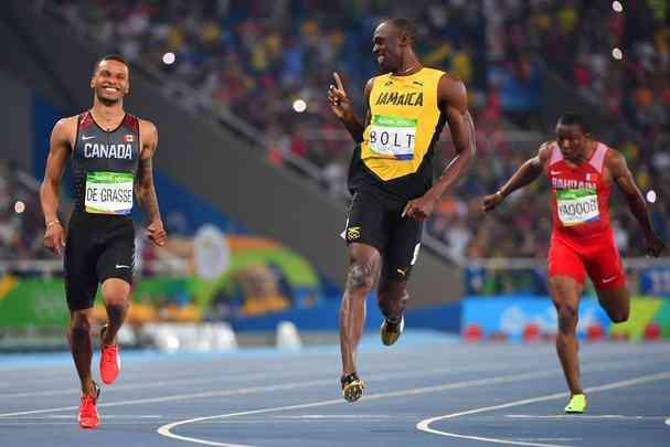 Images of the clash between Bolt and De Grasse in the 200m semi-final