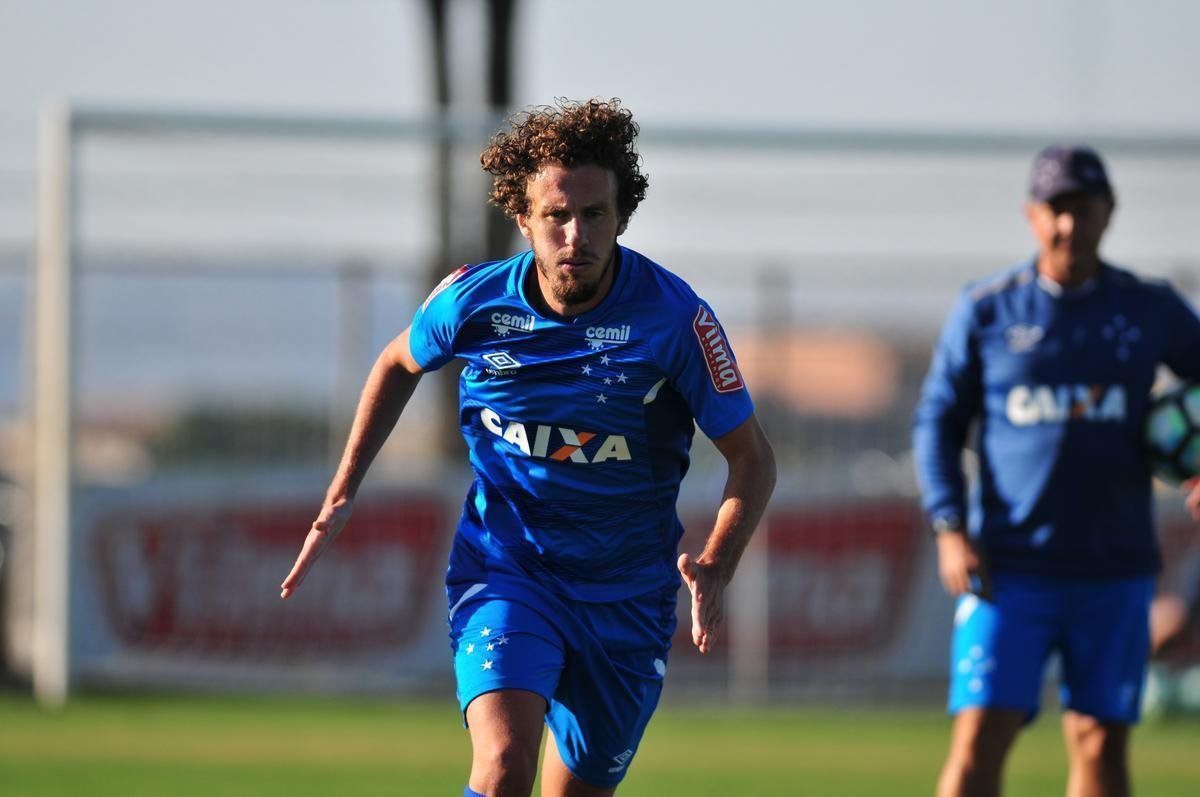 Fotos do treino do Cruzeiro desta sexta-feira, na Toca da Raposa II (Alexandre Guzanshe/EM D.A Press)
