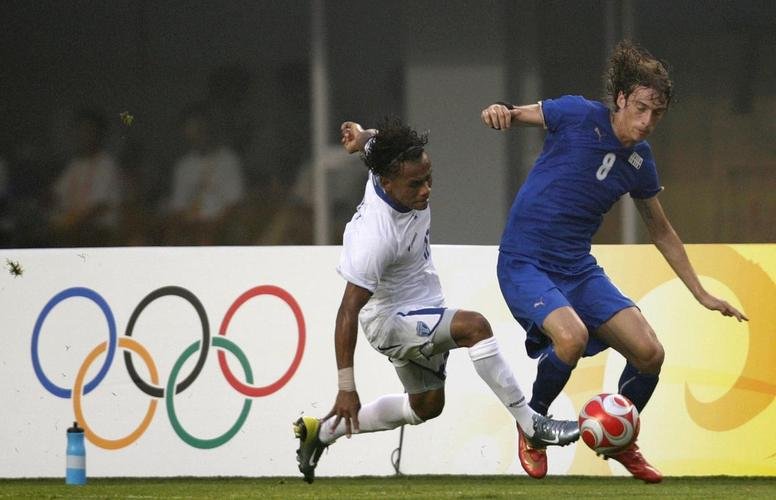 Meio-campista italiano Claudio Marchisio atuou em Pequim-2008, quando sua equipe parou nas quartas de final ao perder para a Blgica