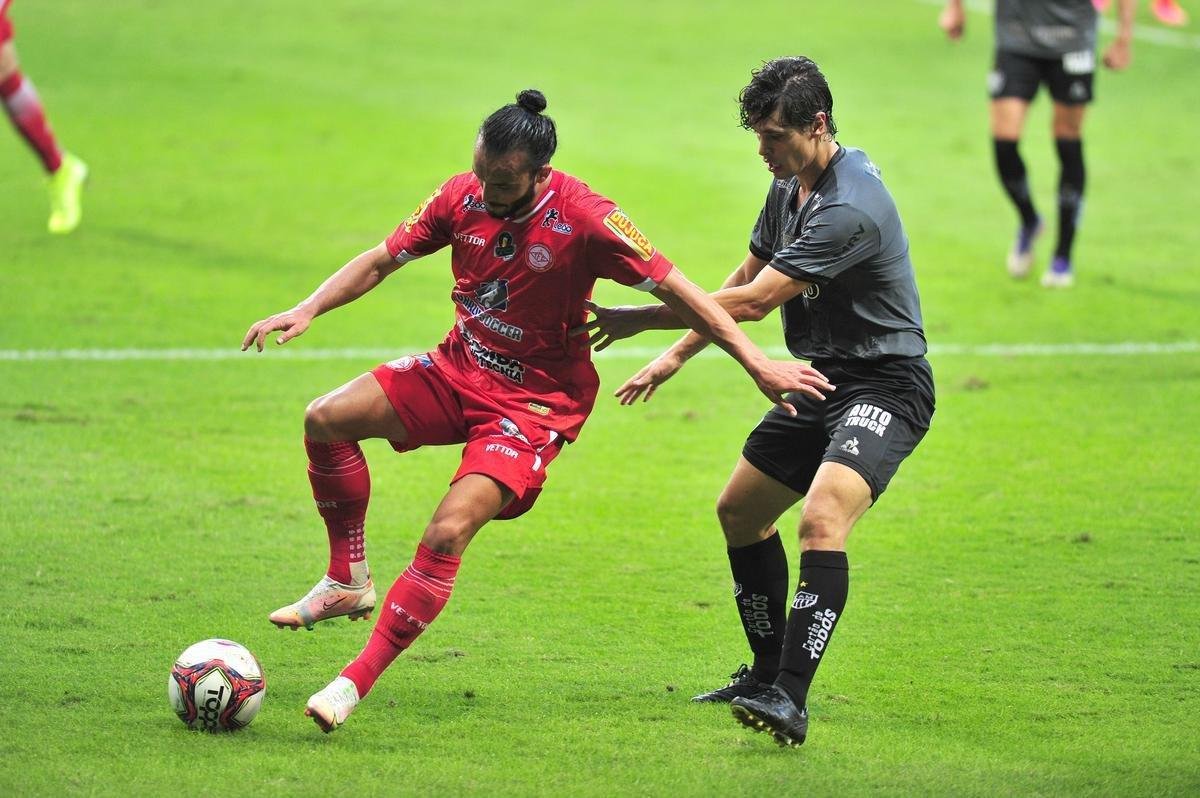 Fotos do jogo entre Atltico e Tombense, neste sbado, pela semifinal do Campeonato Mineiro