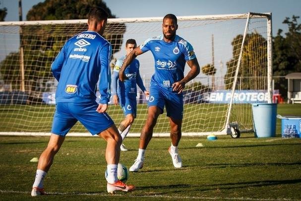 Equipe se prepara para o clássico contra o Atlético, na quinta-feira, às 20h, pela ida da Copa do Brasil