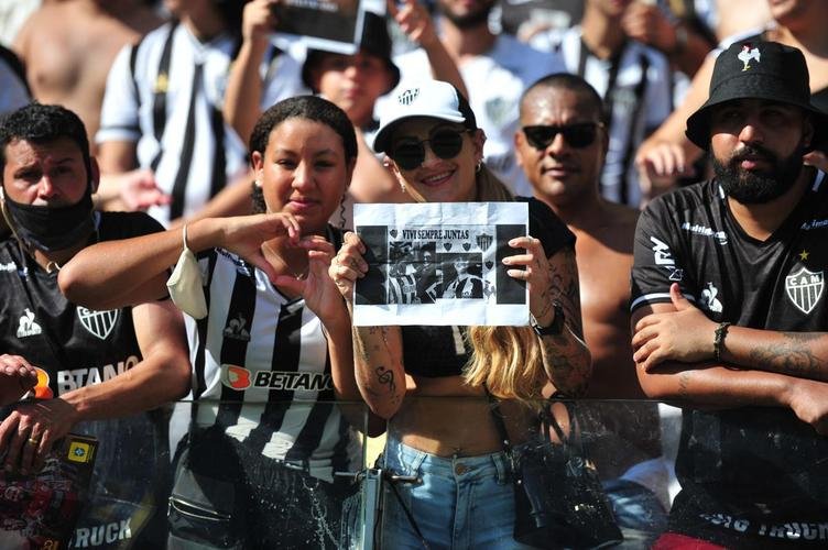 Festa da torcida do Atltico, no Mineiro, no jogo em que o time ergueu a taa de campeo brasileiro, diante do RB Bragantino