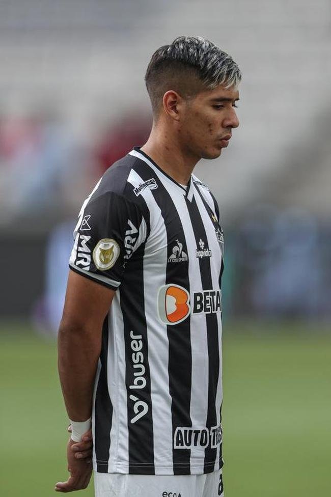 Matas Zaracho (meio-campista)