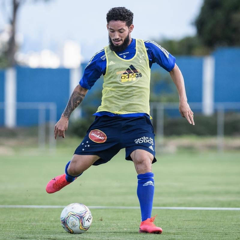 Fotos do treino do Cruzeiro desta quinta-feira, 19/11, na Toca da Raposa II