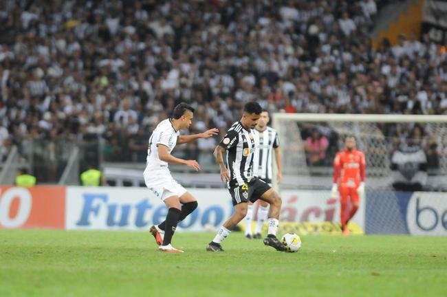 Atltico e orinthians se enfrentaram no Mineiro, neste domingo (24), em jogo vlido pela 19 rodada da Srie A do Campeonato Brasileiro.