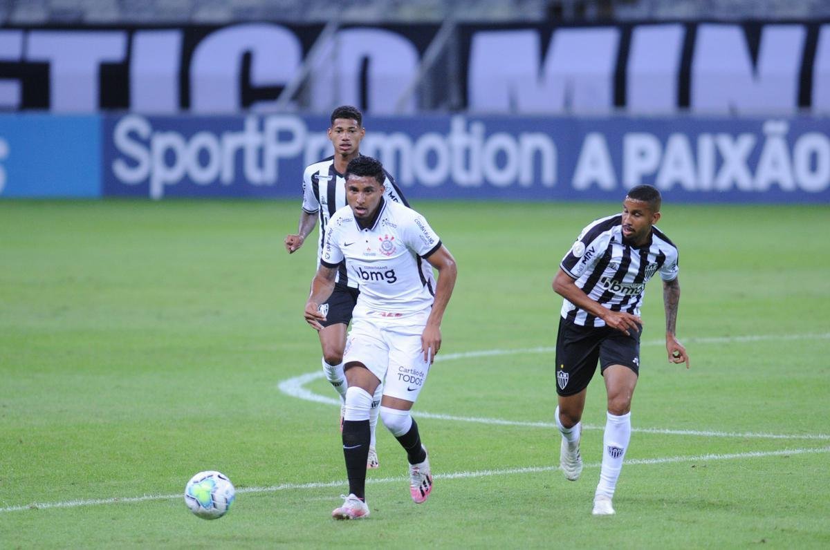 Fotos do jogo entre Atltico e Corinthians, no Mineiro, em Belo Horizonte, pela segunda rodada do Campeonato Brasileiro (Alexandre Guzanshe/EM/D. A Press)