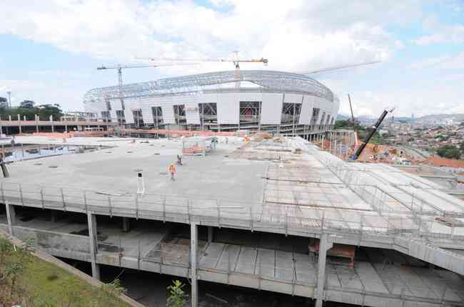 Galo vende mais de 55 mil Mantos da Massa em 48 horas e fatura milhões