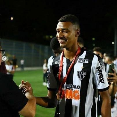 Lucas Henrique - O zagueiro foi contratado pelo Atltico junto ao Btis. Lucas, de 19 anos, no chegou a estrear pelo Atltico, mas fez parte da equipe campe do Mineiro 2019