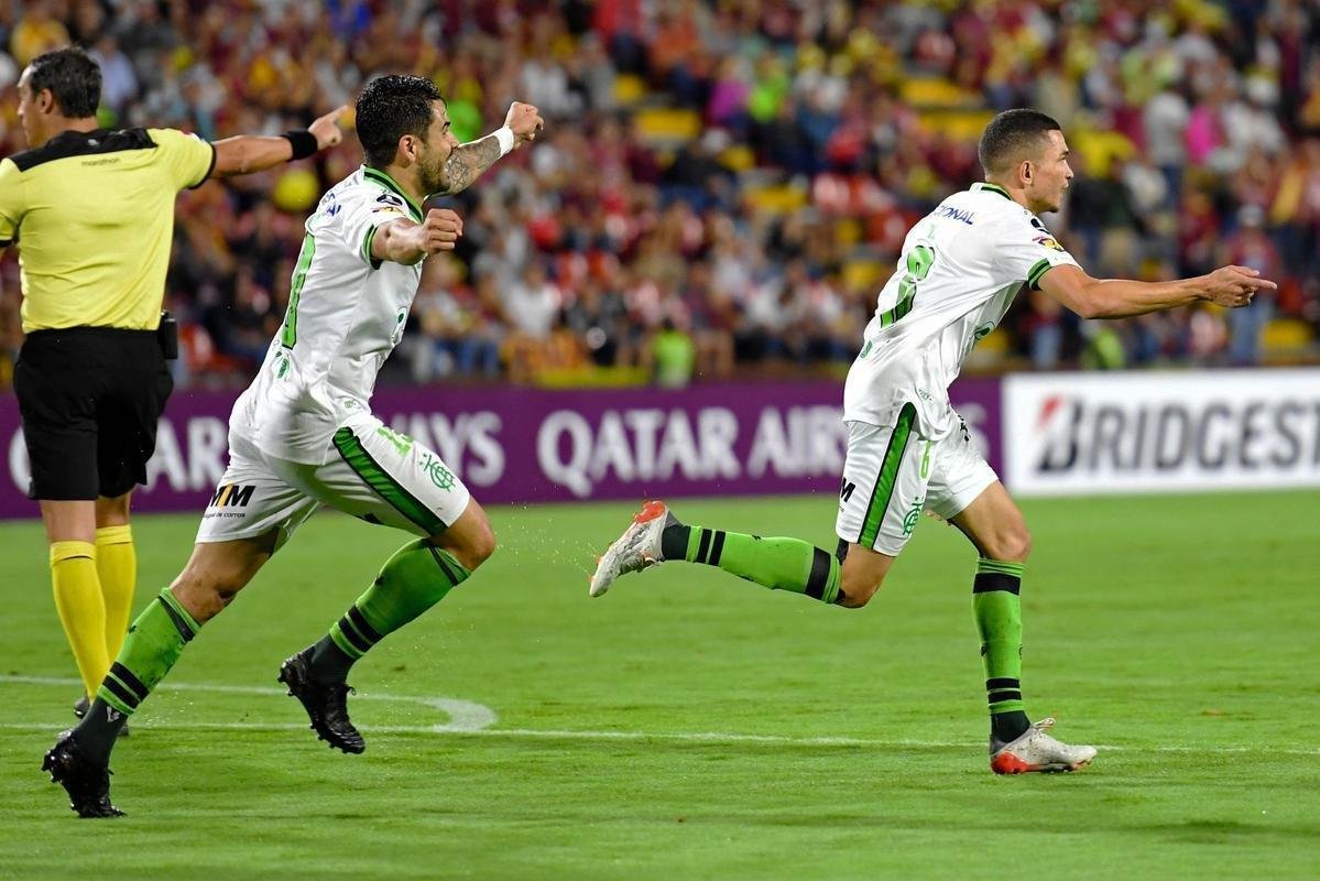 Amrica e Tolima se enfrentaram nesta quarta-feira (18), no Manuel Murillo Toro, em Ibagu, na Colmbia, pela quinta rodada do Grupo D da Copa Libertadores