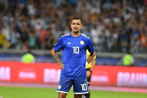 Fotos do empate por 1 a 1 entre Argentina e Paraguai, no Mineiro, pela Copa Amrica